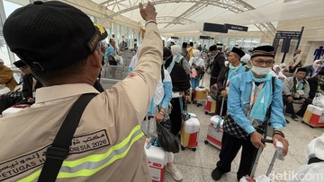 Pembaruan Layanan Haji: Embarkasi Tanpa Asrama-Embarkasi Fast Track