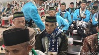 Kloter Perdana Haji 2026 Dilepas, 380 CJH Probolinggo Terbang dari Juanda