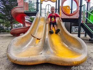 Miris Banget! Taman Ondel-Ondel Ini Rusak Parah dan Terbengkalai