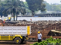 Kondisi Terkini Gedung Sate yang Mulai Dibongkar