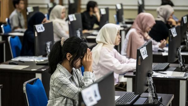 Puluhan Ribu Peserta Ikuti UTBK-SNBT 2026 di UNDIP Semarang