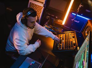 Sennheiser HD 480 Pro Rilis, Headphone Studio Bass Akurat