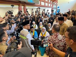 Menhaj hingga Wakil Ketua DPR Sapa Jemaah Haji Jelang Keberangkatan