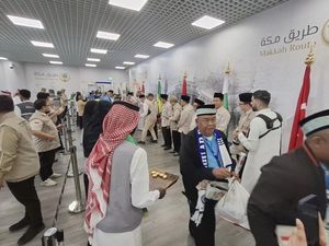 Update Haji: 27.649 Jemaah RI Tiba di Saudi, 5.581 di Antaranya Lansia