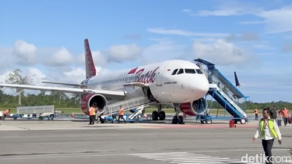 Momen Batik Air Terbang Perdana ke Nabire, Papua Tengah