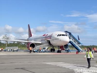 Momen Batik Air Terbang Perdana ke Nabire, Papua Tengah
