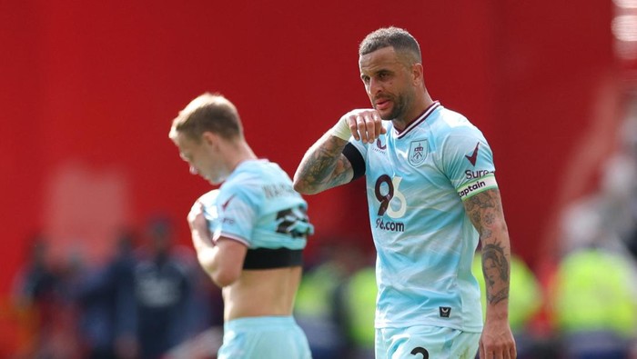 Soccer Football - Premier League - Nottingham Forest v Burnley - The City Ground, Nottingham, Britain - April 19, 2026 Burnleys Kyle Walker looks dejected after the match Action Images via Reuters/Andrew Boyers EDITORIAL USE ONLY. NO USE WITH UNAUTH