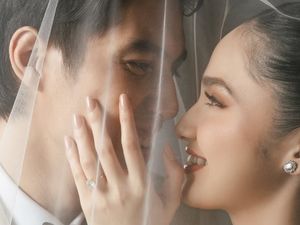 Foto Prewedding El & Syifa Hadju Dalam Nuansa Hitam-Putih, Tampil Makin Mesra