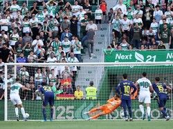 Elche Vs Atletico Madrid: Los Colchoneros Keok 2-3
