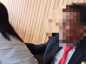 Viral Pria Berpin Anggota DPRD di Enrekang Bermesraan Bareng Wanita di Kafe