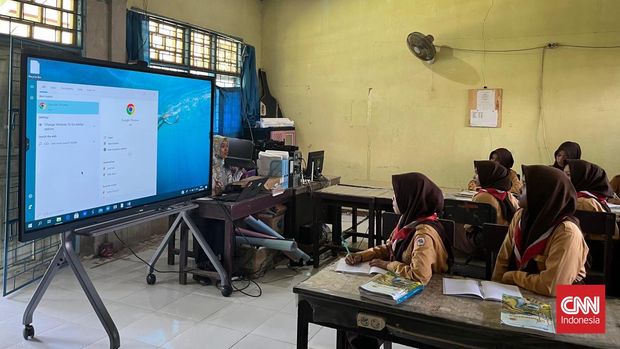 Program Kampung Internet dari Kementerian Komunikasi dan Digital (Kemkomdigi) menjangkau 66 pelaku usaha mikro, kecil, dan menengah (UMKM) di Desa Setanggor, Nusa Tenggara Barat (NTB).
