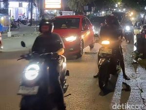 Jalan Batua Raya-Toddopuli Makassar Macet Parah Malam Ini