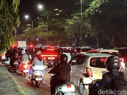 Jalan Urip-Perintis Makassar Macet Malam Ini, Kendaraan Mengular 1 Km