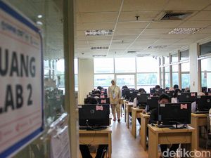 Mengintip Jalannya UTBK Serentak di Universitas Negeri Jakarta
