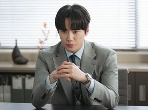 Reborn Rookie Lagi Gacor di TV, Lee Jun Young Umumkan Wamil!