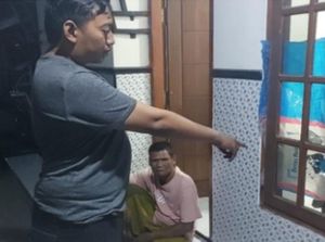 Pemuda Pasuruan Lempar Bondet Pria Beristri yang Dekati Ibunya