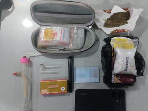 Pengedar Narkoba di Kebon Jeruk Jakbar Ditangkap, 102 Gram Sabu Disita