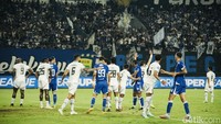 Babak Pertama: Persib Vs Arema Imbang 0-0
