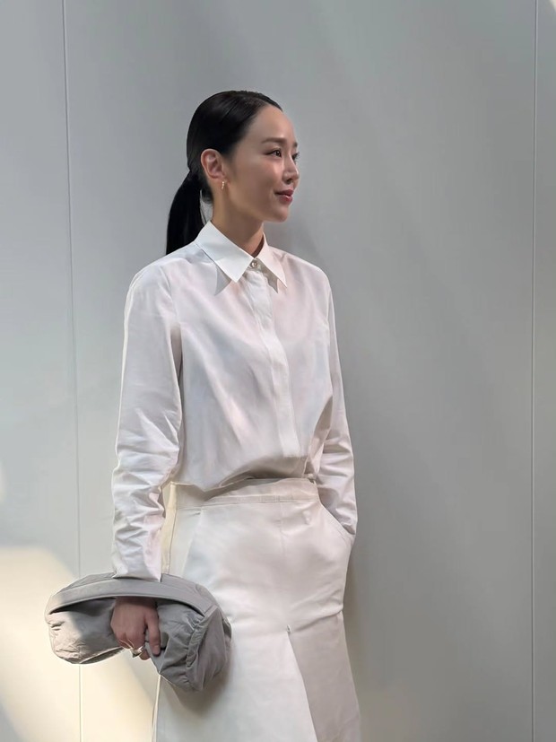 Shin Hae Sun mempertimbangkan partisipasinya untuk mendalami peran jaksa senior di drama 'Dash'.