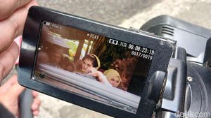 Penampilan Syifa Hadju Lakukan Prosesi Lepas Ayam di Rangkaian Jelang Nikah