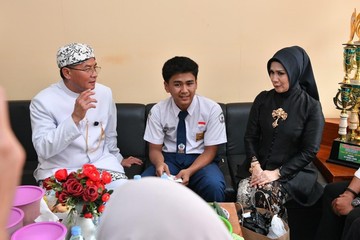 Wagub Jabar Pastikan Ihsan Tetap Lanjut Sekolah di SMPN 1 Tanjungsari