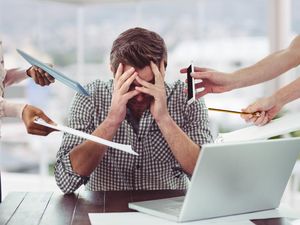 Berbagai Cara Stress Relief yang Bisa Dilakukan di Tengah Kesibukan