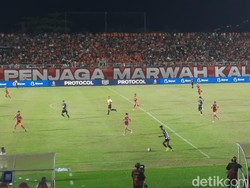 Tampil Dominan, Borneo FC Unggul 2-0 atas Semen Padang di Babak Pertama
