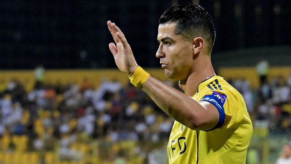 Cristiano Ronaldo menuju dua gelar bersama Al Nassr di akhir musim. (REUTERS/Waleed Zein)