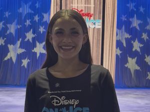 Totalitas Pemain Disney on Ice 2025 Main Ice Skating agar Gak Jatuh