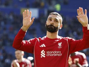 Mo Salah Cedera saat Lawan Crystal Palace, Jadi Laga Terakhir Bersama Liverpool?