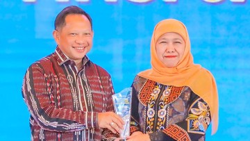 Perkuat Ekonomi Kerakyatan, Pemprov Jatim Raih National Governance Awards