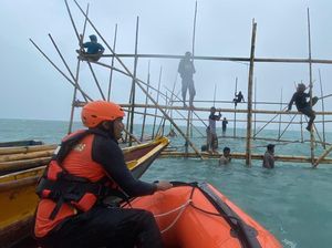 Jatuh dari Perahu Saat Memukat Ikan, Pria Kupang Hilang