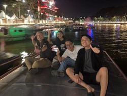 Dua Wajah Sungai Martapura: Berkilau Saat Malam, Keruh di Pagi Hari