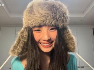 Wonhee ILLIT Bikin Pangling, Dulu Chubby Kini Tirus Hingga Dituduh Oplas