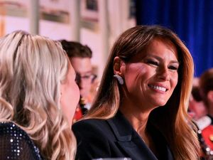 Foto: Gaya Elegan Melania Trump Sebelum Dievakuasi karena Insiden Penembakan