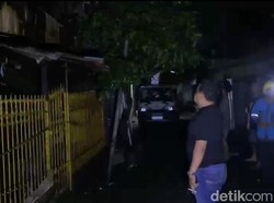 Pemuda Tewas Tersetrum Saat Padamkan Kebakaran Rumah di Makassar