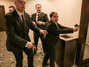 Detik-detik Penembakan Bikin Trump hingga Anggota Kabinet AS Dievakuasi