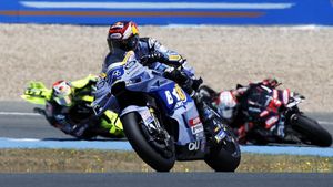 MotoGP Spanyol 2026 Memanas! Alex Marquez Juara, Marc Marquez Crash Parah