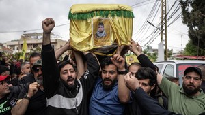 Pemakaman Pejuang Hizbullah di Maaroub Digelar di Tengah Gencatan Senjata