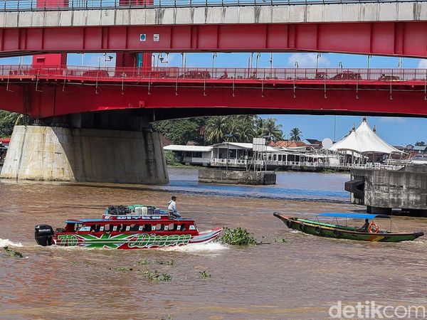 Potret Kehidupan di Sungai Musi, Ikon Hidup Kota Palembang