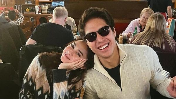 Romantisnya El Rumi dan Syifa Hadju saat Kulineran Seru di Luar Negeri