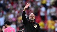 Guardiola: Man City Masih Jauh dari Treble