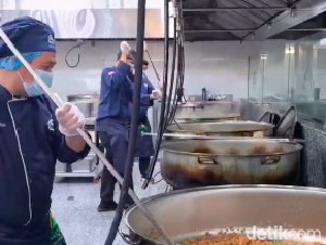 Video: Spill Dapur Katering Haji! Menu Nusantara 3 Kali Sehari di Madinah