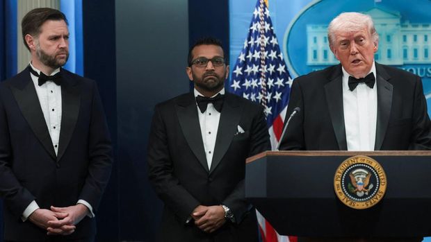 Presiden Amerika Serikat Donald Trump menyampaikan pernyataan resmi di Gedung Putih menyusul kejadian penembakan nan terjadi saat makan malam tahunan White House Correspondents' Association (WHCA), Sabtu (25/4/2026). REUTERS/Jonathan Ernst