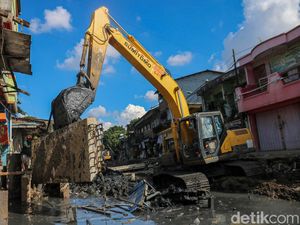 Kenapa Banyak Alat Berat Warnanya Kuning? Ini Maknanya!