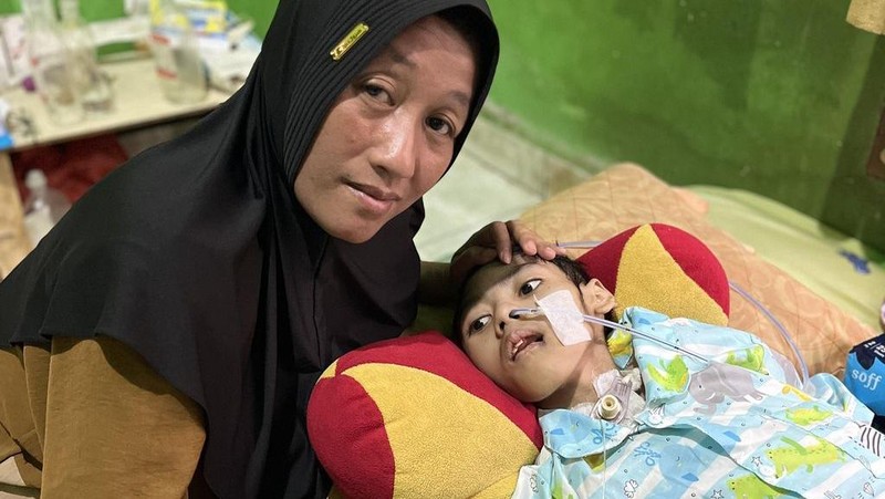 Otak Motorik Hancur dan Tak Bisa Bicara, Yuk Bantu Alif Sembuh!