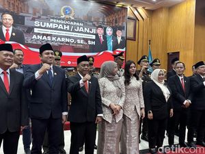 Anas Karno Resmi Gantikan Adi Sutarwijono di DPRD Surabaya