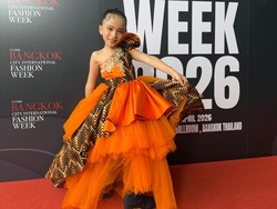 Annisa Dalimunthe Bersinar di Bangkok City International Fashion Week 2026