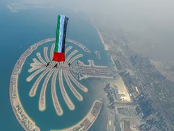 Bendara UEA Berkibar di Palm Jumeirah, Skydive Kembali Dibuka
