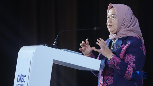 Deputi Bidang Koordinasi Ketenagakerjaan dan Kemanan Pangan, Nani Hendiarti memberi pemaparan dalam aktivitas CNBC Indonesia Food Summit 2026, di Menara Bank Mega, Jakarta, Senin, 27/4. (CNBC Indonesia/Tri Susilo)